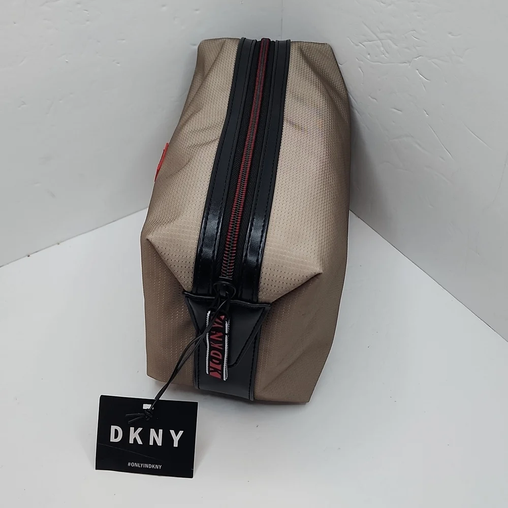 DKNY TOILETRY TRAVEL BAG